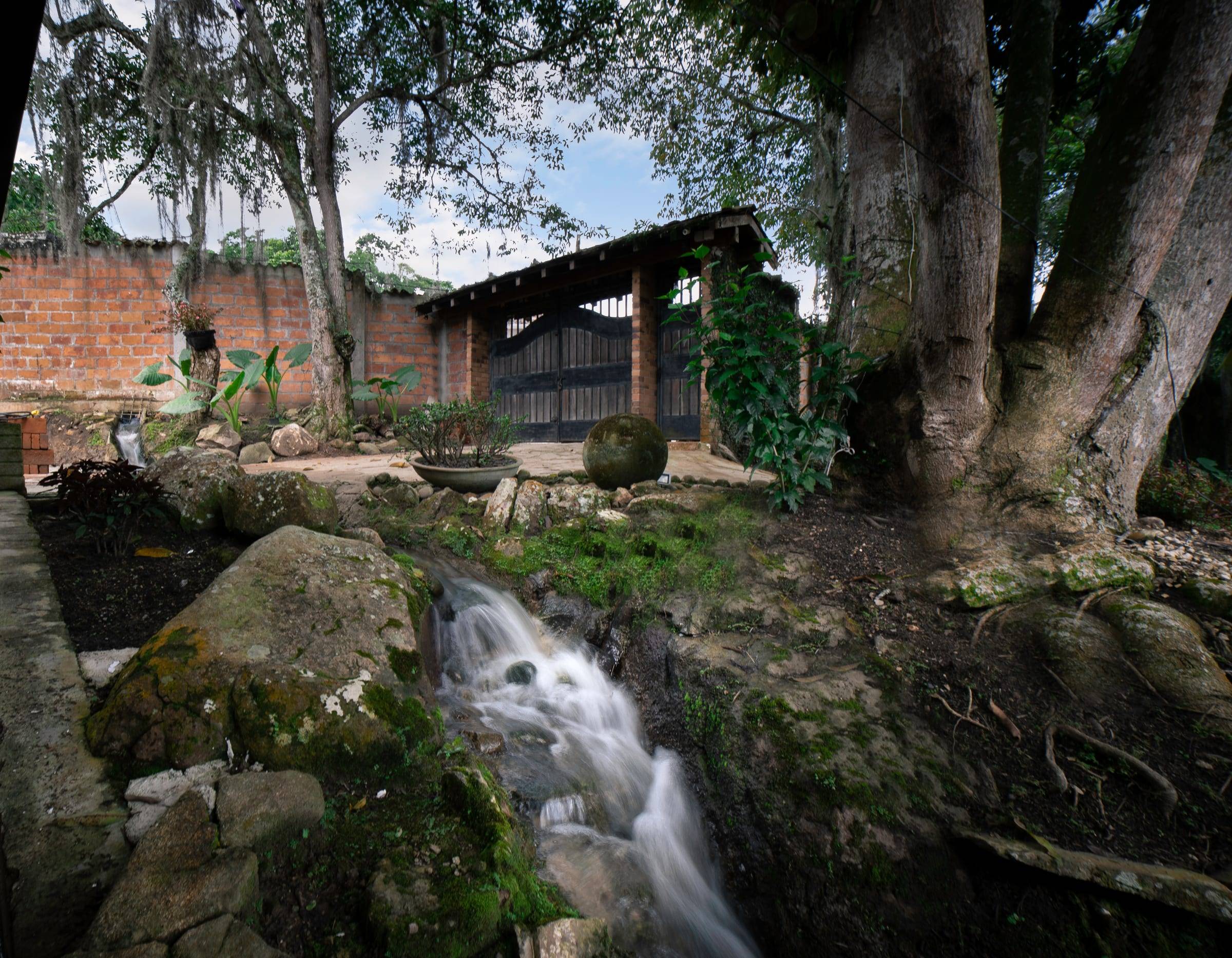La quebrada que da nombre a Casa Agua